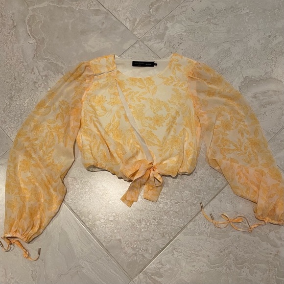 Revolve House of Harlow Yellow Split Front Blouse - Picture 5 of 7